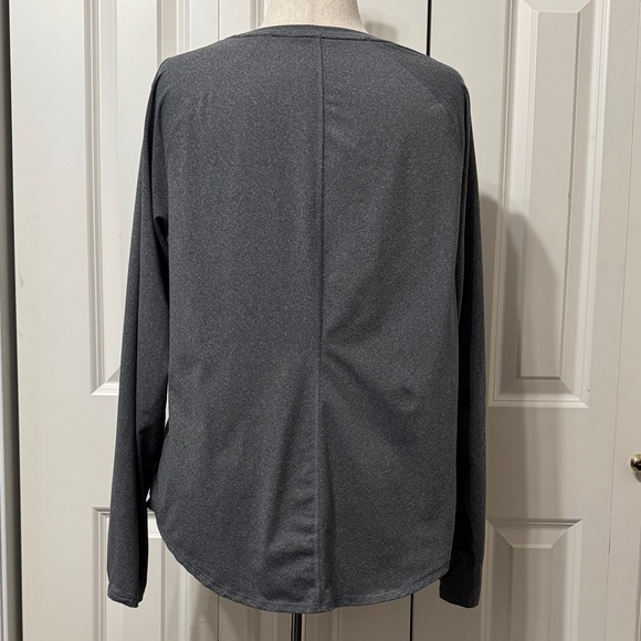 All in Motion Charcoal Long Sleeve Exercise or Layering Tee - Picture 4 of 6